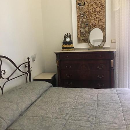 Ciro A Maschio Angioino Bed & Breakfast Napoli Eksteriør bilde