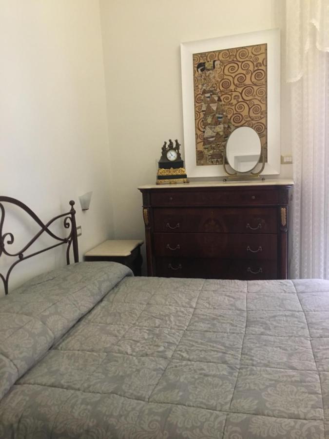 Ciro A Maschio Angioino Bed & Breakfast Napoli Eksteriør bilde